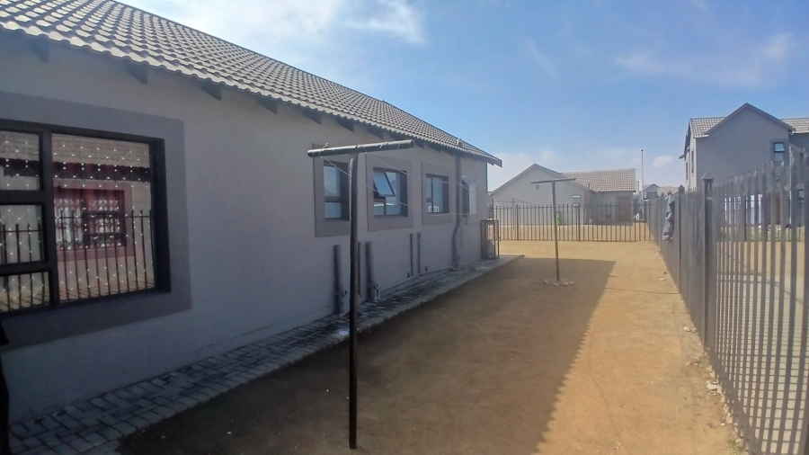 4 Bedroom Property for Sale in Heidedal Free State